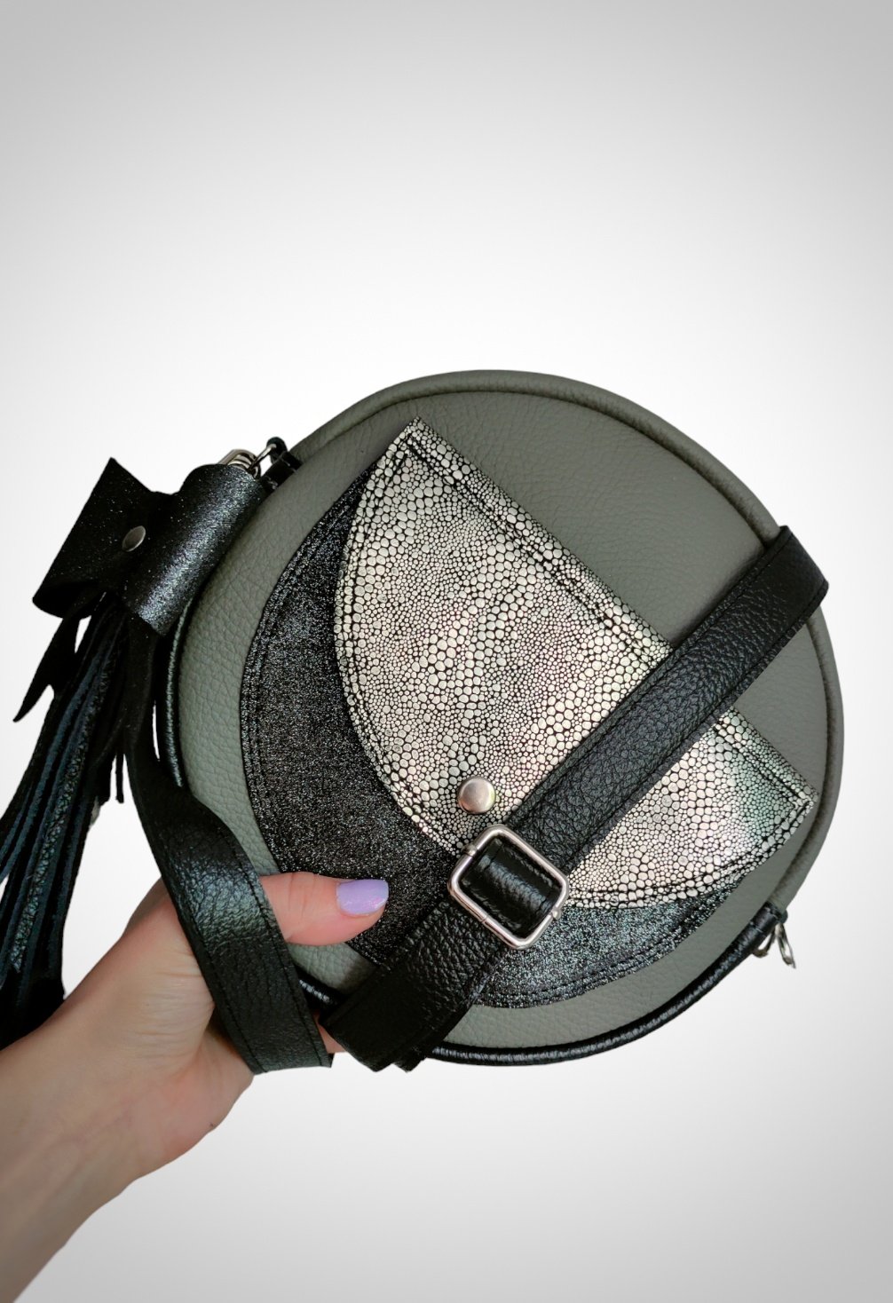 Roundbag Skóra naturalna Szara/brokat