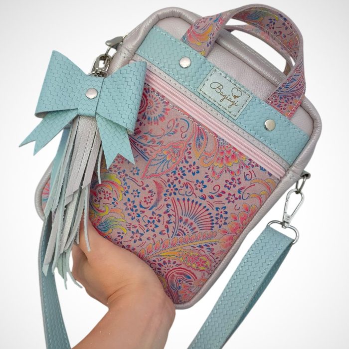 *Saszetka listonoszka skórzana Perłowy róż/błękit/Paisley