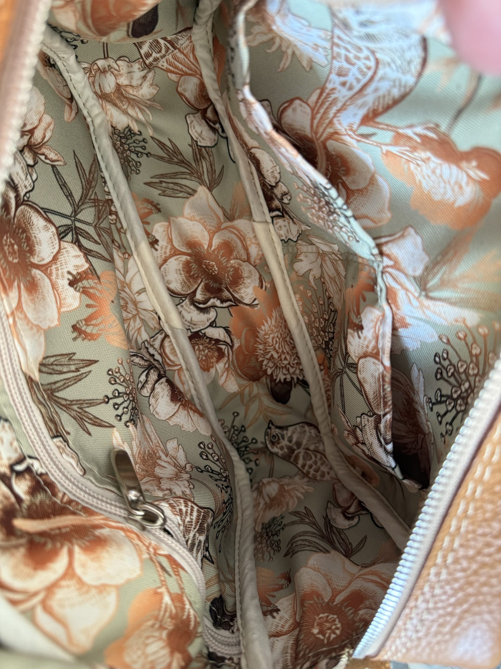 Listonoszka skóra naturalna karmel/woven wings Roots - obrazek 2