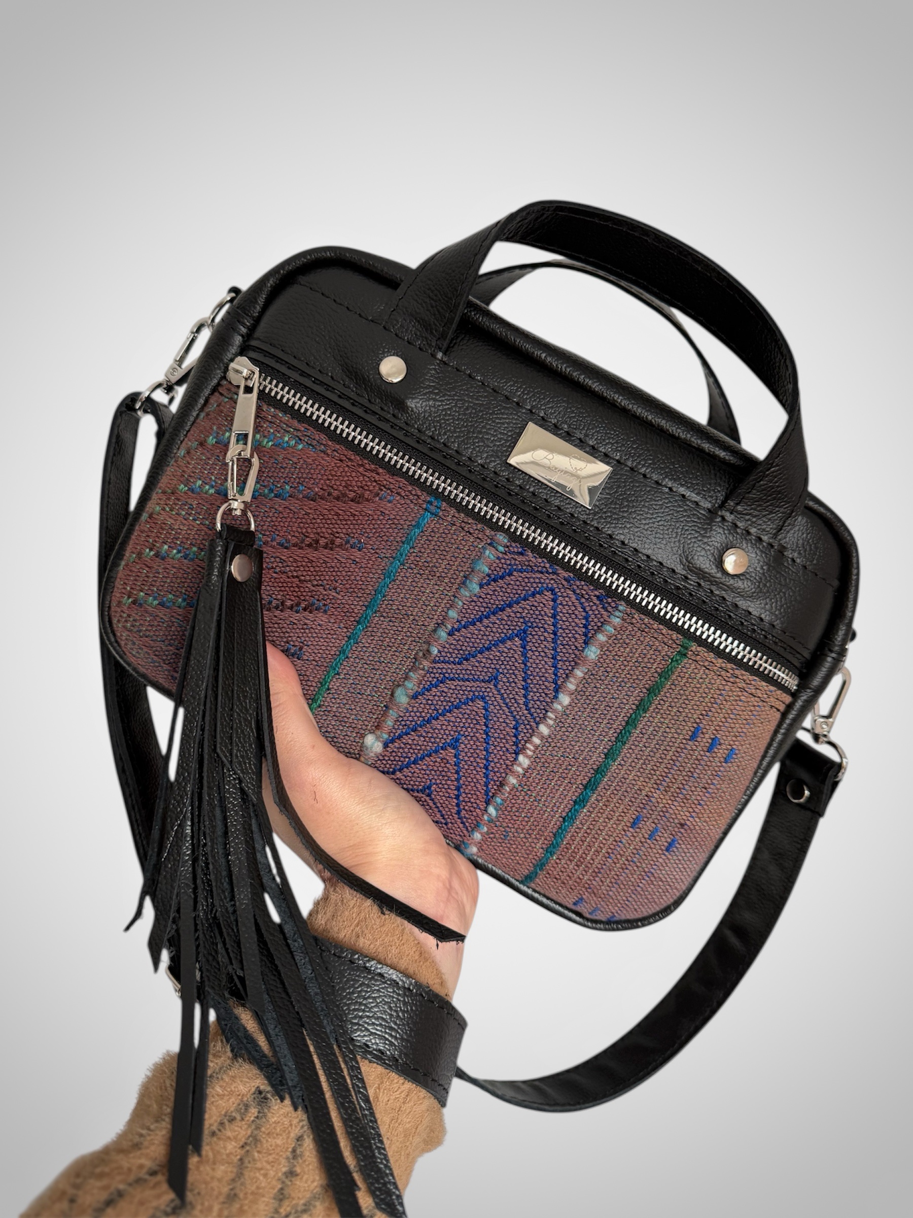 Kuferek skórzany czarna skóra naturalna/ skrawek Slavic wraps brąz - obrazek 3