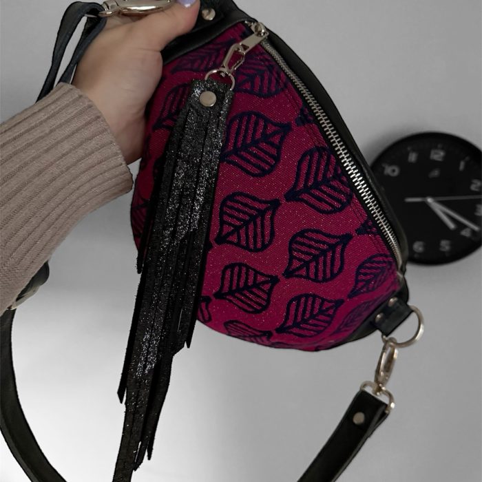 Saszetka czarna skóra fuksja M skrawek chusty Lenny lamb