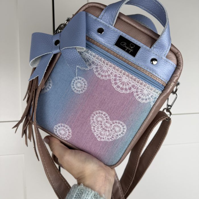 Saszetka listonoszka small Cegiełka poszerzona Skóra naturalna/skrawek koronki Lenny lamb