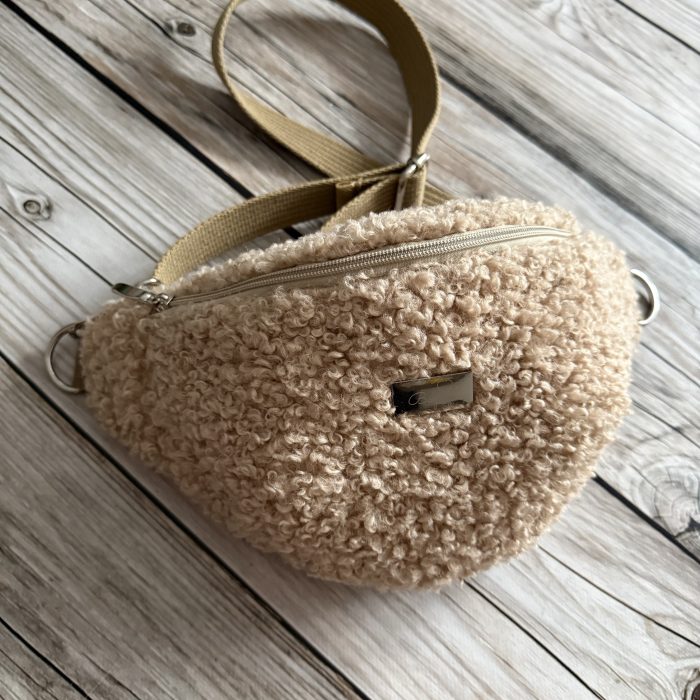 Nerka Fluffy baranek beż rozmiar L